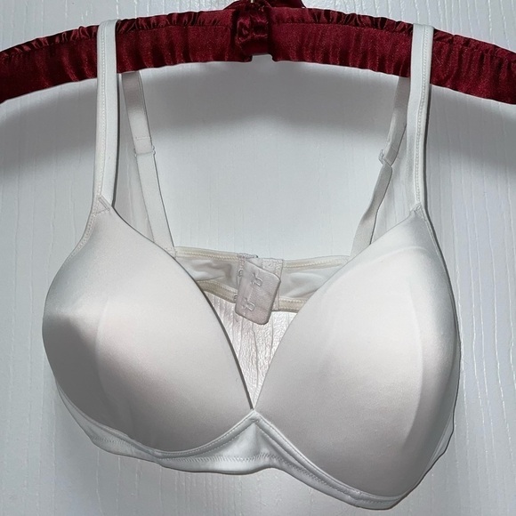 Warner's Body Heaven Bra Wireless Lift V-Neck Plunge Seamless Lightly Padded Bra - Picture 2 of 7